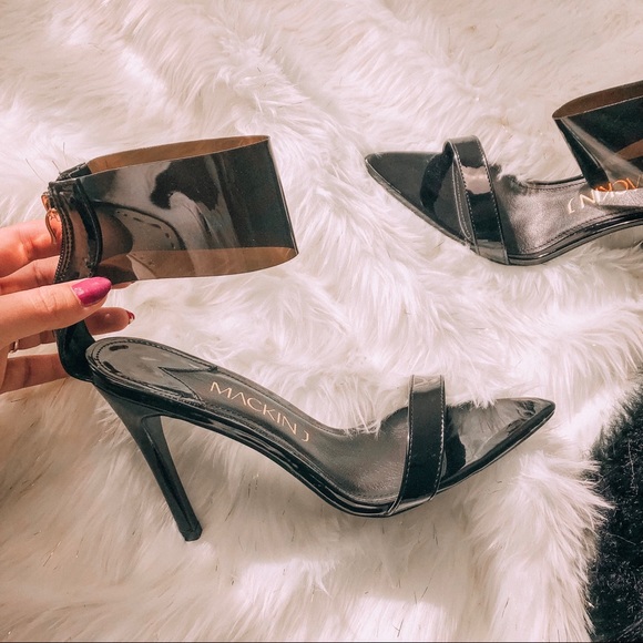 Black Pointy Stiletto Heels - Picture 2 of 8